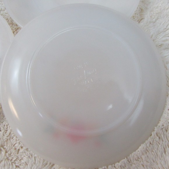 Vintage Anchor Hocking Fire King Floral Premium 6" Saucers set of 5 - Picture 7 of 8